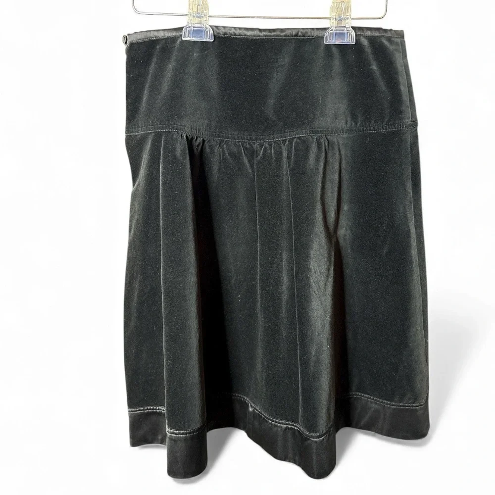 BCBGMaxAzria Black Velvety Midi Skirt Womens Sz 4 A Line Cocktail Party Romantic